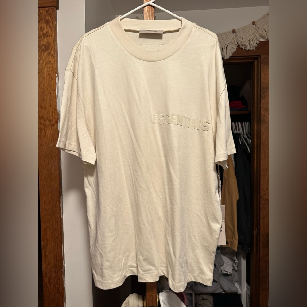 Men’s Essentials T-Shirt